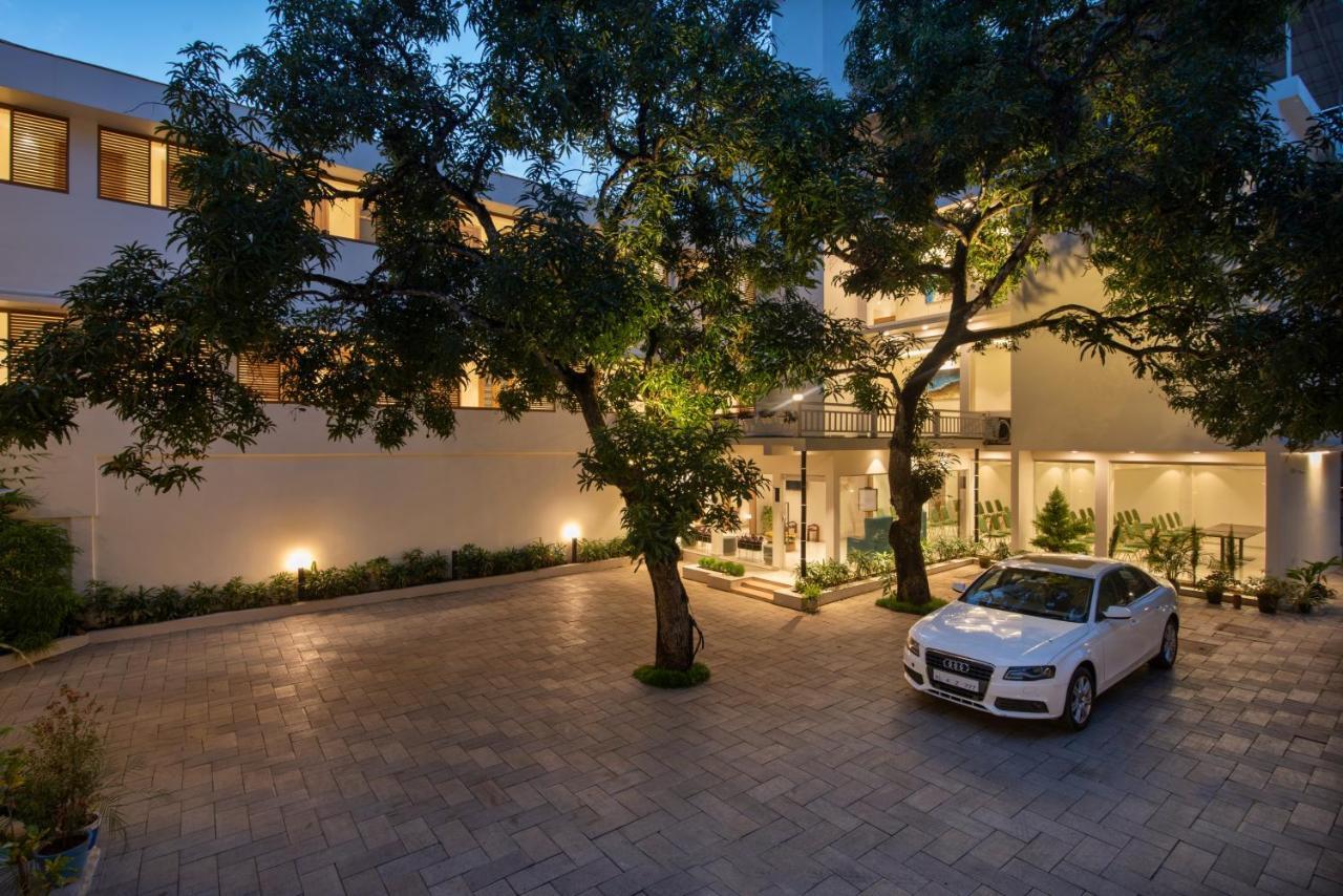Time Square Boutique Hotel & Spa アーラップーザ県 エクステリア 写真