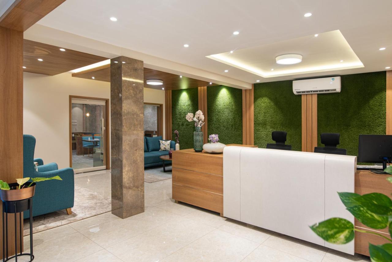 Time Square Boutique Hotel & Spa アーラップーザ県 エクステリア 写真