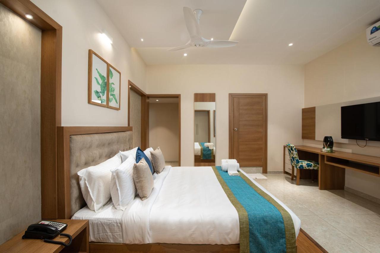 Time Square Boutique Hotel & Spa アーラップーザ県 エクステリア 写真