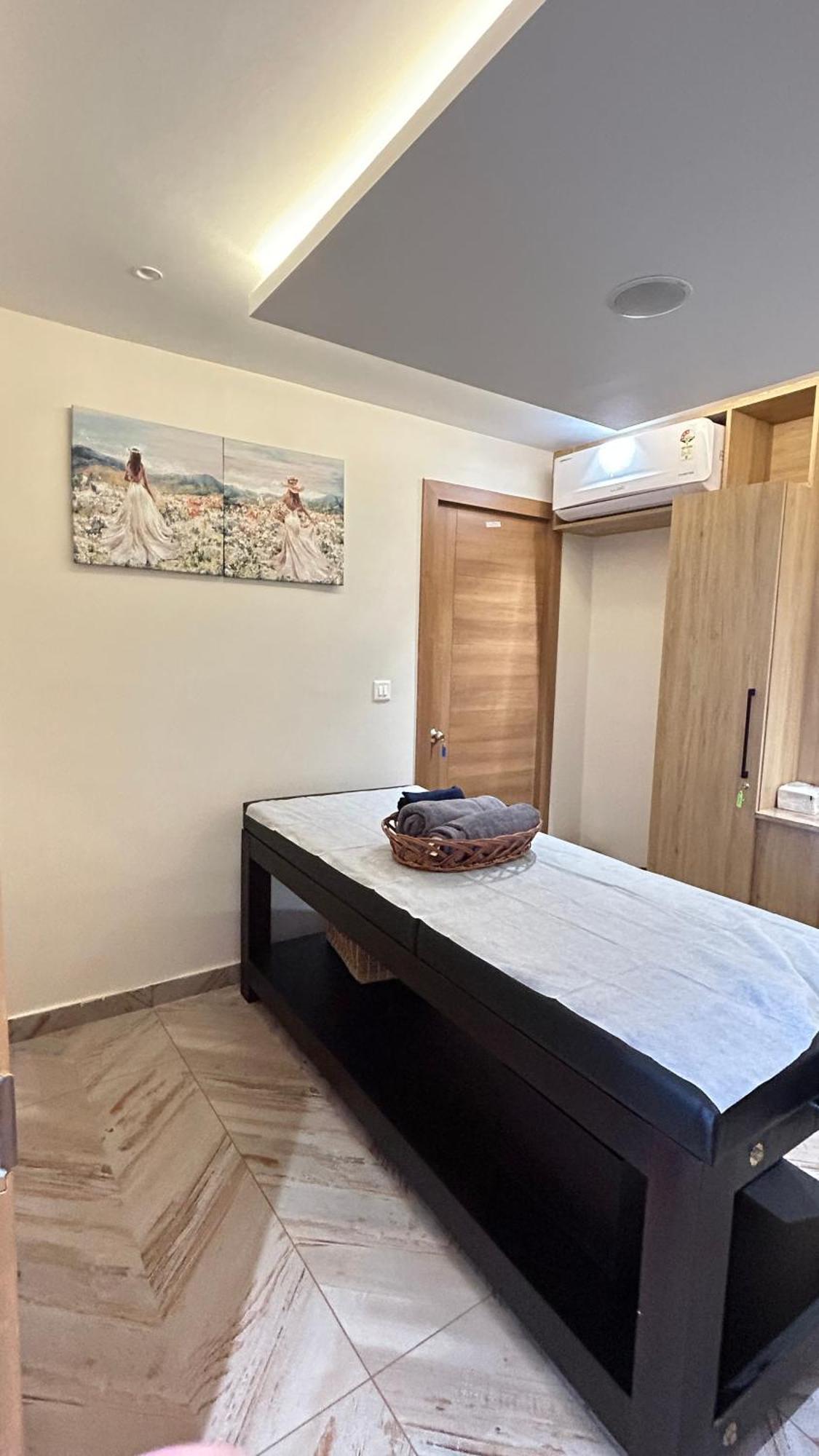 Time Square Boutique Hotel & Spa アーラップーザ県 エクステリア 写真
